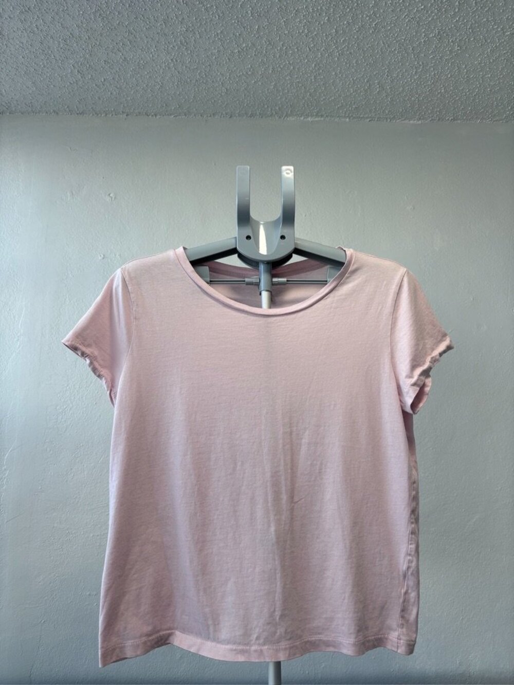 H&M Pale Lavender Crewneck T-Shirt - Size M